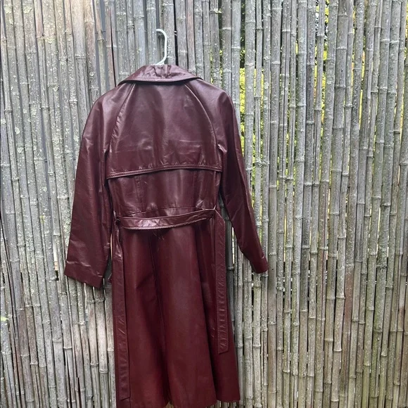 Vintage 1970s leather Maroon Belted Trench Coat - Picture 7 of 9